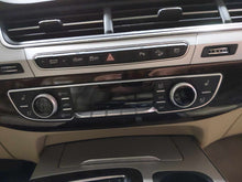 Load image into Gallery viewer, FRONT TEMPERATURE CONTROLS Audi Q7 2017 17 2018 18 2019 19 - NW675173
