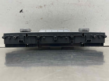 Load image into Gallery viewer, FRONT TEMPERATURE CONTROLS Audi Q7 2017 17 2018 18 2019 19 - NW675173
