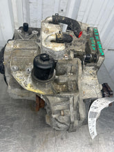 Load image into Gallery viewer, TRANSMISSION Volkswagen Golf GTI 2013 13 2014 14 - NW675585
