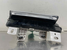 Load image into Gallery viewer, Park Lamp Light Cadillac XT5 2018 - NW676361
