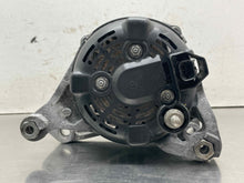 Load image into Gallery viewer, Alternator Cadillac XT5 2018 - NW676177
