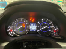 Load image into Gallery viewer, Speedometer Cluster  INFINITI QX80 2017 - NW677670
