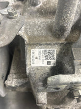 Load image into Gallery viewer, Transmission  RAV4 2019 - NW678185
