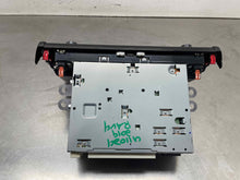 Load image into Gallery viewer, Radio  RAV4 2019 - NW677355
