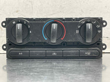 Load image into Gallery viewer, TEMPERATURE CONTROLS Ford Mustang 05 06 07 08 09 - NW677575
