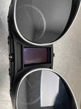 Load image into Gallery viewer, SPEEDOMETER CLUSTER Hyundai Santa Fe 2017 17 2018 18 - NW677671
