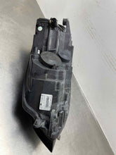 Load image into Gallery viewer, HEADLIGHT LAMP ASSEMBLY Golf Golf GTI 2015 15 2016 16 Right - NW678493
