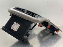Load image into Gallery viewer, Temperature Controls  GRAND CHEROKEE 2015 - NW678325
