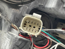 Load image into Gallery viewer, HEADLIGHT LAMP ASSEMBLY Chevrolet Malibu 13 14 15 16 Right - NW679254
