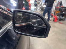 Load image into Gallery viewer, Side View Door Mirror Lincoln MKZ 2017 - NW679907
