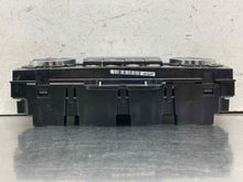 Load image into Gallery viewer, FRONT TEMPERATURE CONTROLS GMC Acadia 07 08 09 10 11 12 - NW681129
