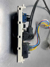 Load image into Gallery viewer, Temperature Controls Ford Mustang 1994 - NW681591
