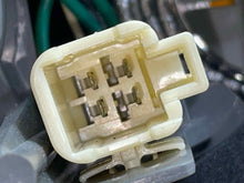 Load image into Gallery viewer, OUTER TAIL LIGHT LAMP Toyota Corolla 2009 09 2010 10 Right - NW682414
