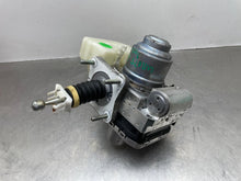 Load image into Gallery viewer, ABS Pump Alfa Romeo Stelvio 2018 - NW681725

