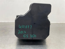 Load image into Gallery viewer, ABS ANTI-LOCK BRAKE PUMP Lexus ES350 2012 12 - NW681972
