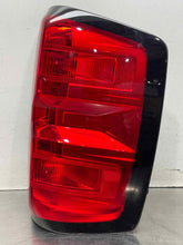 Load image into Gallery viewer, [INVENTORYCAR_YEAR_MAKE_MODEL] TAIL LIGHT LAMP ASSEMBLY Right - NW681947
