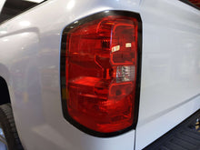 Load image into Gallery viewer, [INVENTORYCAR_YEAR_MAKE_MODEL] TAIL LIGHT LAMP ASSEMBLY Left - NW682098
