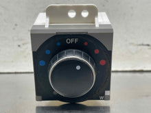 Load image into Gallery viewer, REAR TEMPERATURE CONTROLS Honda Pilot 03 04 05 06 07 08 - NW682654
