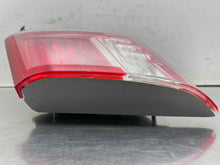 Load image into Gallery viewer, TRUNK LID MOUNTED TAIL LIGHT LAMP Toyota Camry 07 08 09 Right - NW682851
