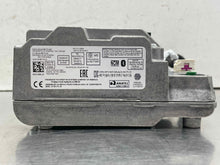 Load image into Gallery viewer, Radio  GRAND CHEROKEE 2019 - NW682545

