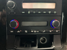 Load image into Gallery viewer, Temperature Controls Chevrolet Corvette 2008 - NW683041
