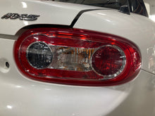 Load image into Gallery viewer, TAIL LIGHT LAMP ASSEMBLY Mazda Miata MX-5 09 10 11 12 13 14 Right - NW683726
