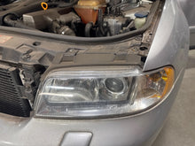 Load image into Gallery viewer, HEADLIGHT LAMP ASSEMBLY Audi A4 99 00 01 02 Left - NW683821
