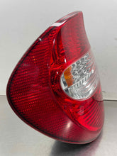 Load image into Gallery viewer, TAIL LIGHT LAMP ASSEMBLY Camry 2002 02 2003 03 2004 04 Left - NW683728
