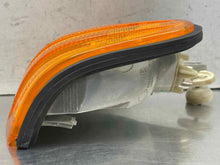 Load image into Gallery viewer, PARKLAMP Mercedes 300D 380SE 500SEL 81 - 91 Right - NW684043
