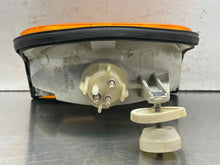 Load image into Gallery viewer, PARKLAMP Mercedes 300D 380SE 500SEL 81 - 91 Right - NW684043
