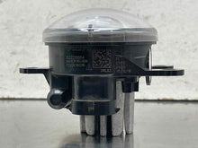 Load image into Gallery viewer, Park Lamp Light Volvo XC40 2019 - NW684044
