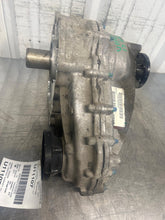 Load image into Gallery viewer, TRANSFER CASE Dodge Durango Jeep Grand Cherokee 2011-2020 - NW684415
