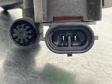 Load image into Gallery viewer, Fog Light Mazda 6 mpv 5 04 05 06 - 10 Left - NW684665
