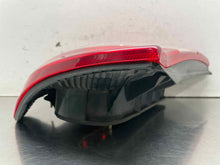 Load image into Gallery viewer, TAIL LIGHT LAMP ASSEMBLY Camry 2002 02 2003 03 2004 04 Right - NW685129
