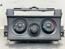 Load image into Gallery viewer, Temperature Controls  86 2020 - NW685327
