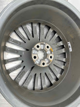 Load image into Gallery viewer, Wheel Rim  GIULIA 2019 - NW685857
