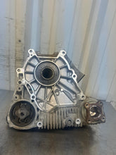Load image into Gallery viewer, TRANSFER CASE BMW 530xi 528xi 328xi 332xi 2006 06 2007 07 2008 08 09 2010 10 - NW685978
