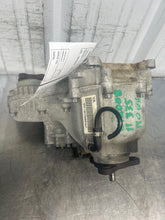 Load image into Gallery viewer, TRANSFER CASE BMW 530xi 528xi 328xi 332xi 2006 06 2007 07 2008 08 09 2010 10 - NW685978
