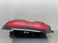 Load image into Gallery viewer, [INVENTORYCAR_YEAR_MAKE_MODEL] TAIL LIGHT LAMP ASSEMBLY Right - NW686266

