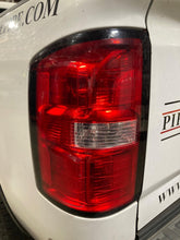 Load image into Gallery viewer, [INVENTORYCAR_YEAR_MAKE_MODEL] TAIL LIGHT LAMP ASSEMBLY Left - NW686375

