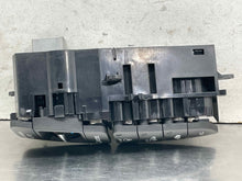 Load image into Gallery viewer, TEMPERATURE CONTROLS Acura TL 09 10 11 12 13 14 Right - NW686909
