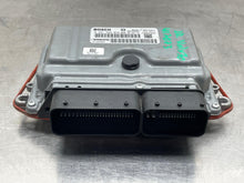 Load image into Gallery viewer, ECU ECM COMPUTER Volvo C30 V40 V70 2006 06 2007 07 08 - NW687337
