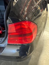 Load image into Gallery viewer, OUTER TAIL LIGHT LAMP 323i 325ci 325i 328i 330ci 330i 06-08 Right - NW687394
