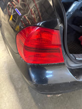 Load image into Gallery viewer, OUTER TAIL LIGHT LAMP 323i 325ci 325i 328i 330ci 330i 06-08 Left - NW687155
