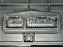 Load image into Gallery viewer, Temperature Controls Mazda 6 2021 - NW687584
