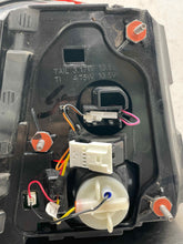 Load image into Gallery viewer, OUTER TAIL LIGHT LAMP ML350 ML450 ML550 ML63 12 13 Right - NW688499

