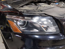Load image into Gallery viewer, HEADLIGHT LAMP ASSEMBLY Audi Q5 09 10 11 12 Right - NW688338
