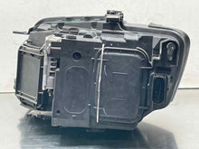 Load image into Gallery viewer, HEADLIGHT LAMP ASSEMBLY Audi Q5 09 10 11 12 Right - NW688338
