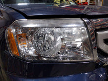 Load image into Gallery viewer, HEADLIGHT LAMP ASSEMBLY Honda Pilot 2009 09 2010 10 2011 11 Right - NW688579
