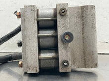 Load image into Gallery viewer, ABS Pump Ford Mustang 1995 - NW689000
